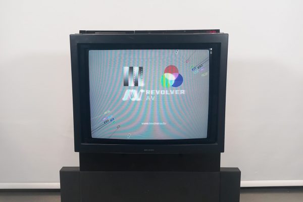 25" Bang And Olufsen Beocenter AV5