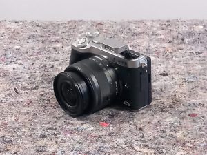 Canon EOS M6 Mirrorless DSLR