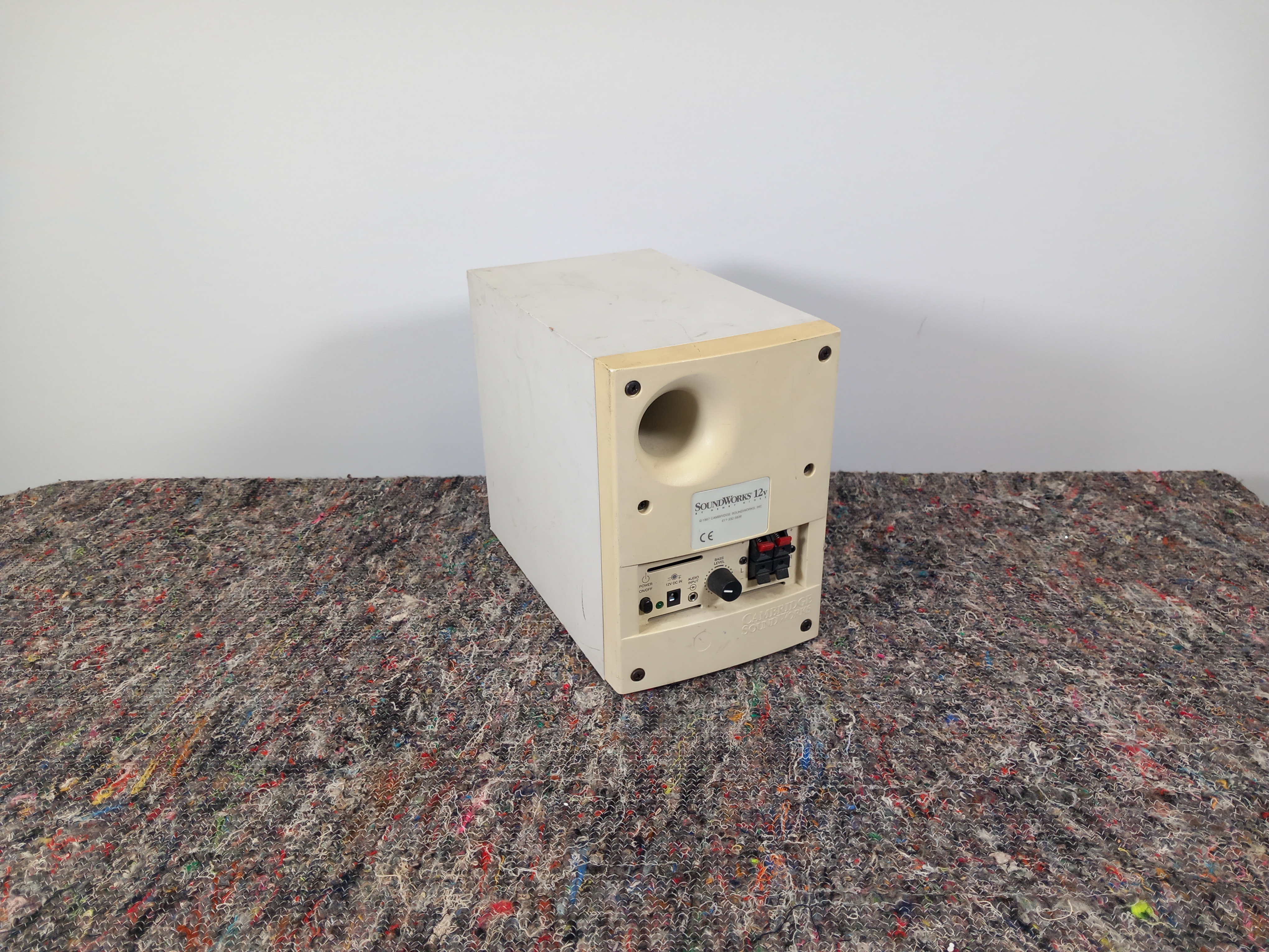Cambridge Soundworks 12V Base Unit