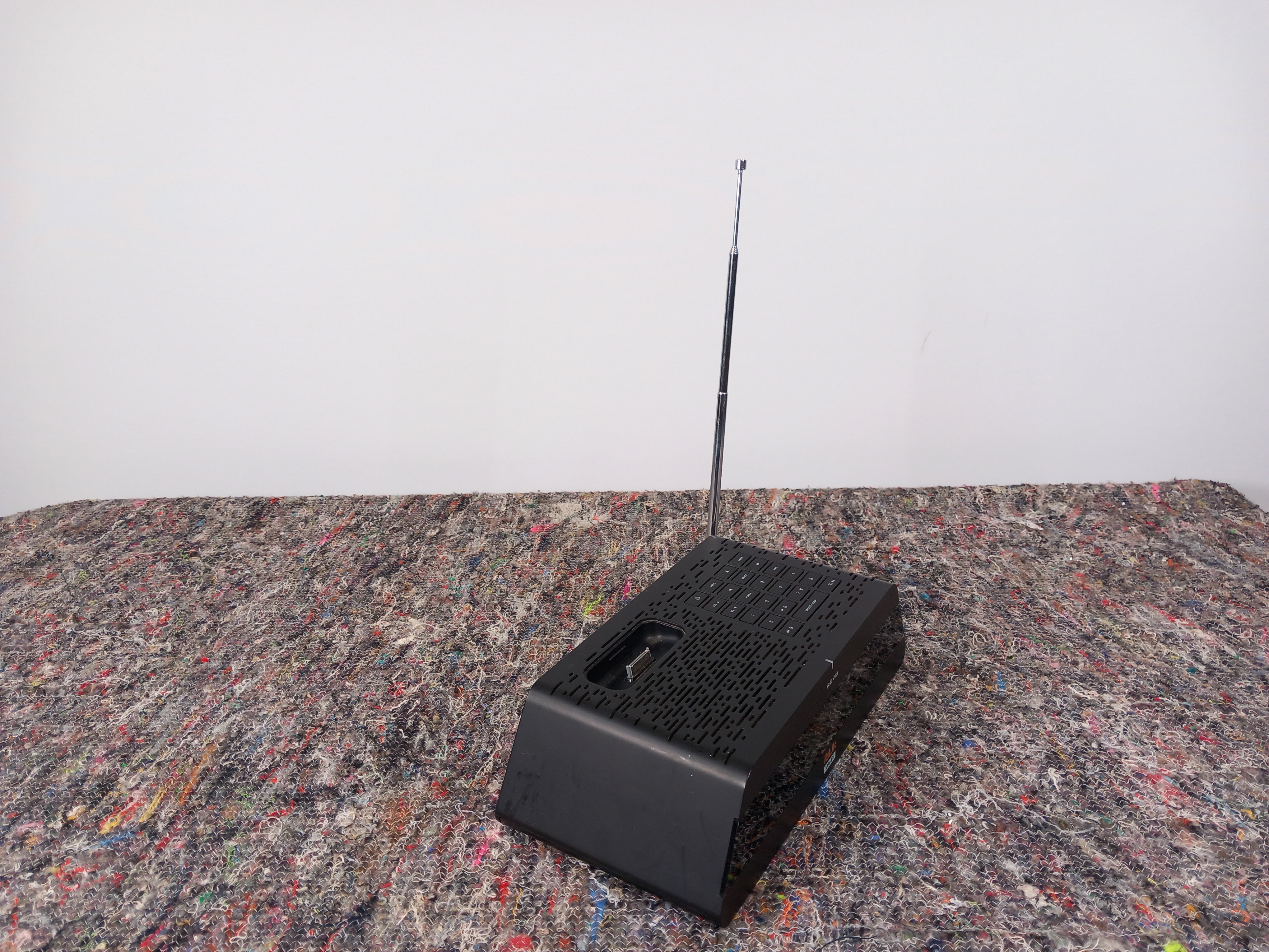 REVO iBlik WiFi Internet Radio - Image 3