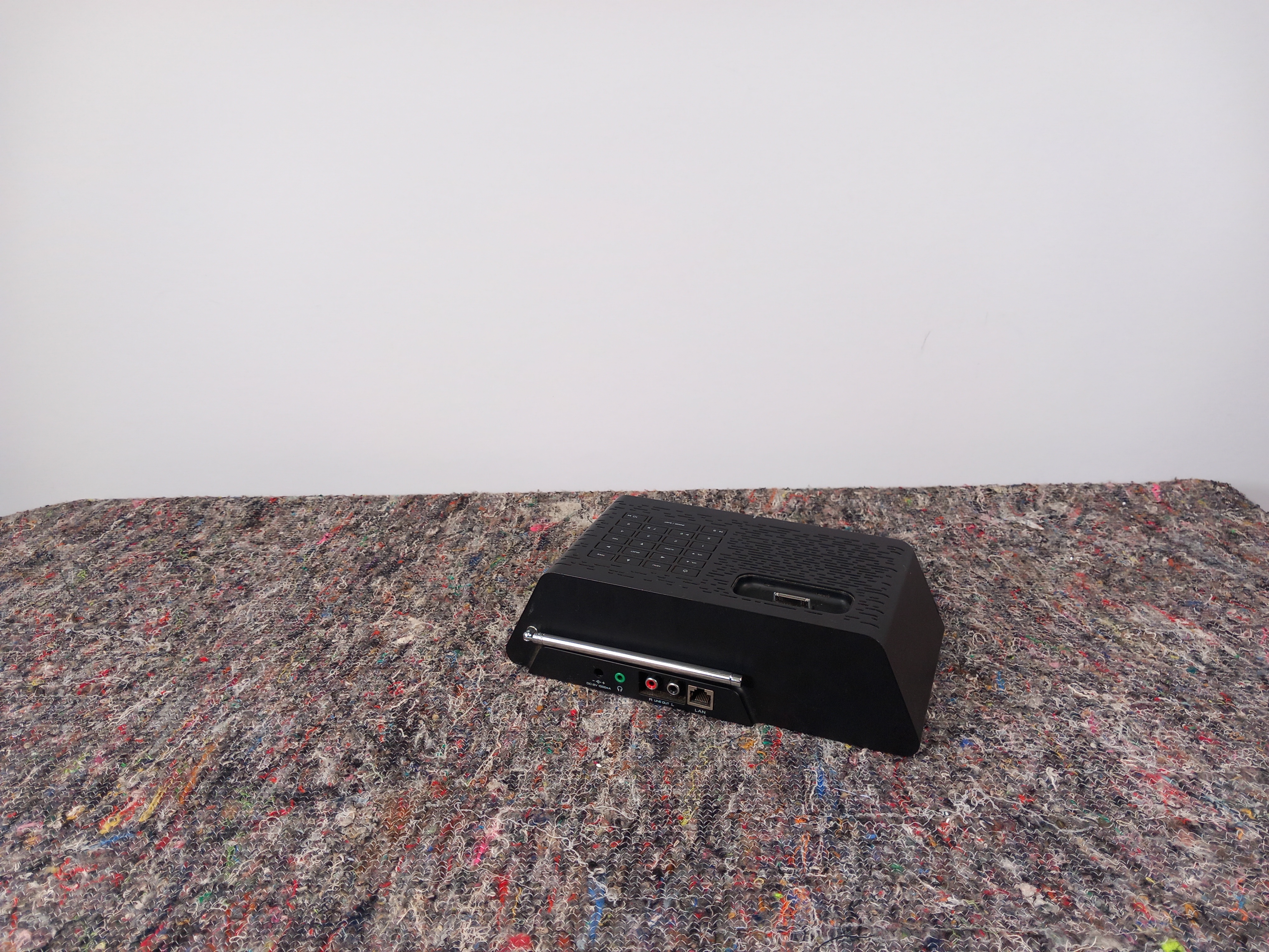 REVO iBlik WiFi Internet Radio - Image 2